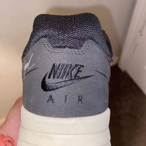 Nike x fear of god size 9.5